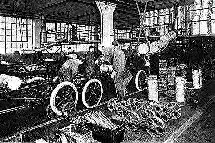 ford assembly line 1920s