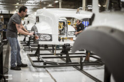 mack truck manufacturing